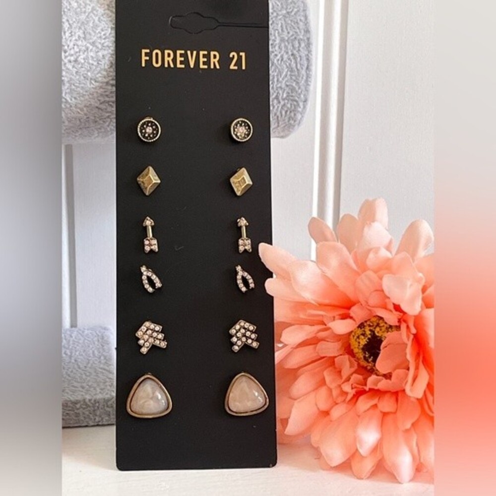 6 PC Stud Earrings Set Forever 21